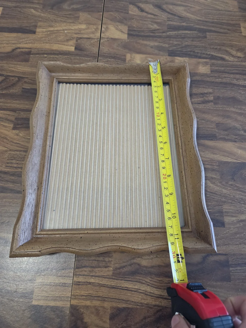 1972 VINTAGE FAUX WOOD PHOTO PICTURE FRAME Cottagecore